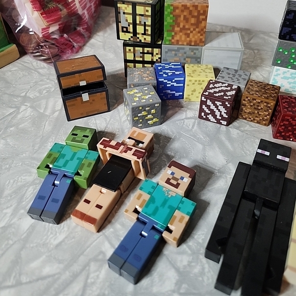 Minecraft Toy Figure Set - Picture 2 of 7